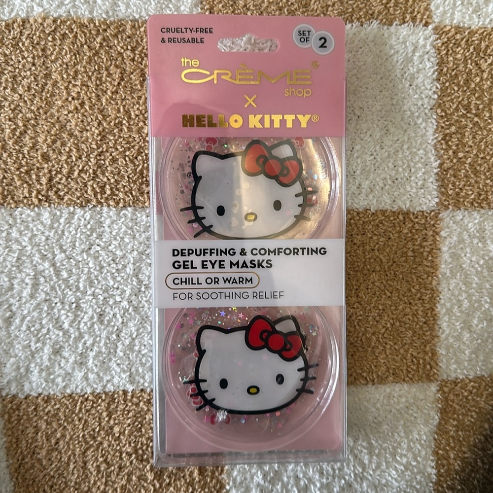 The creme shop x Hello Kitty de puffing & comforting gel eye masks